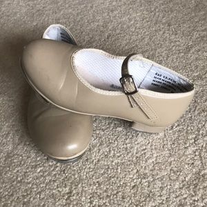 Toddler tap shoes